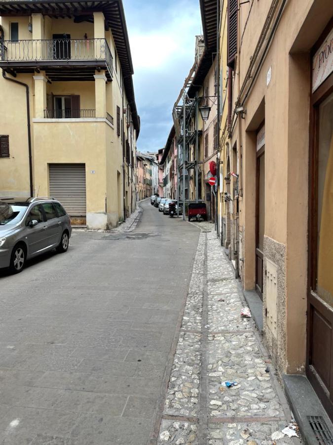 Appartamento Di Via Monterone Spoleto Exterior foto